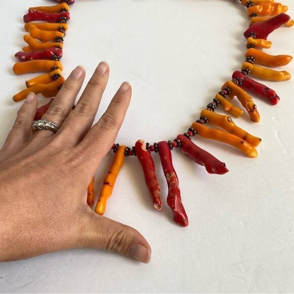 Coral Branch Necklace HUGE Beads Dyed Red Orange Maximalist Iris Apfel Vintage - Picture 11 of 13